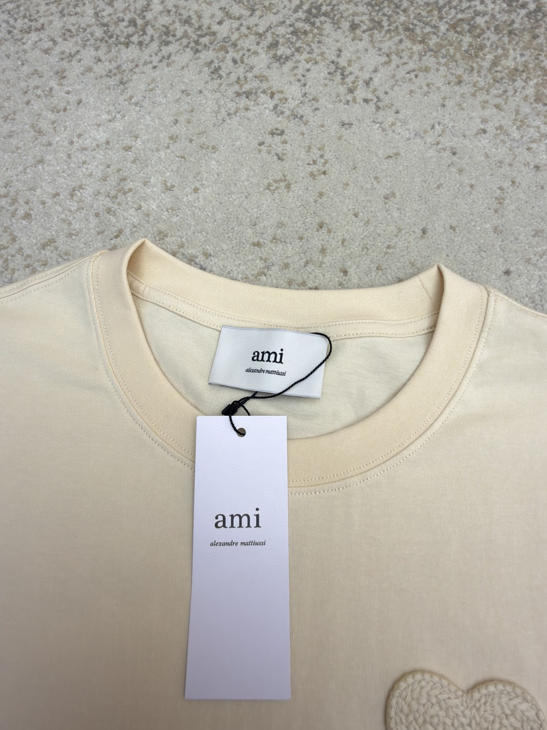 AMIPARIS Ami 钩针编织爱心圆领短袖 T恤 夏季 杏色 藏蓝色 A0 HTS065726-136