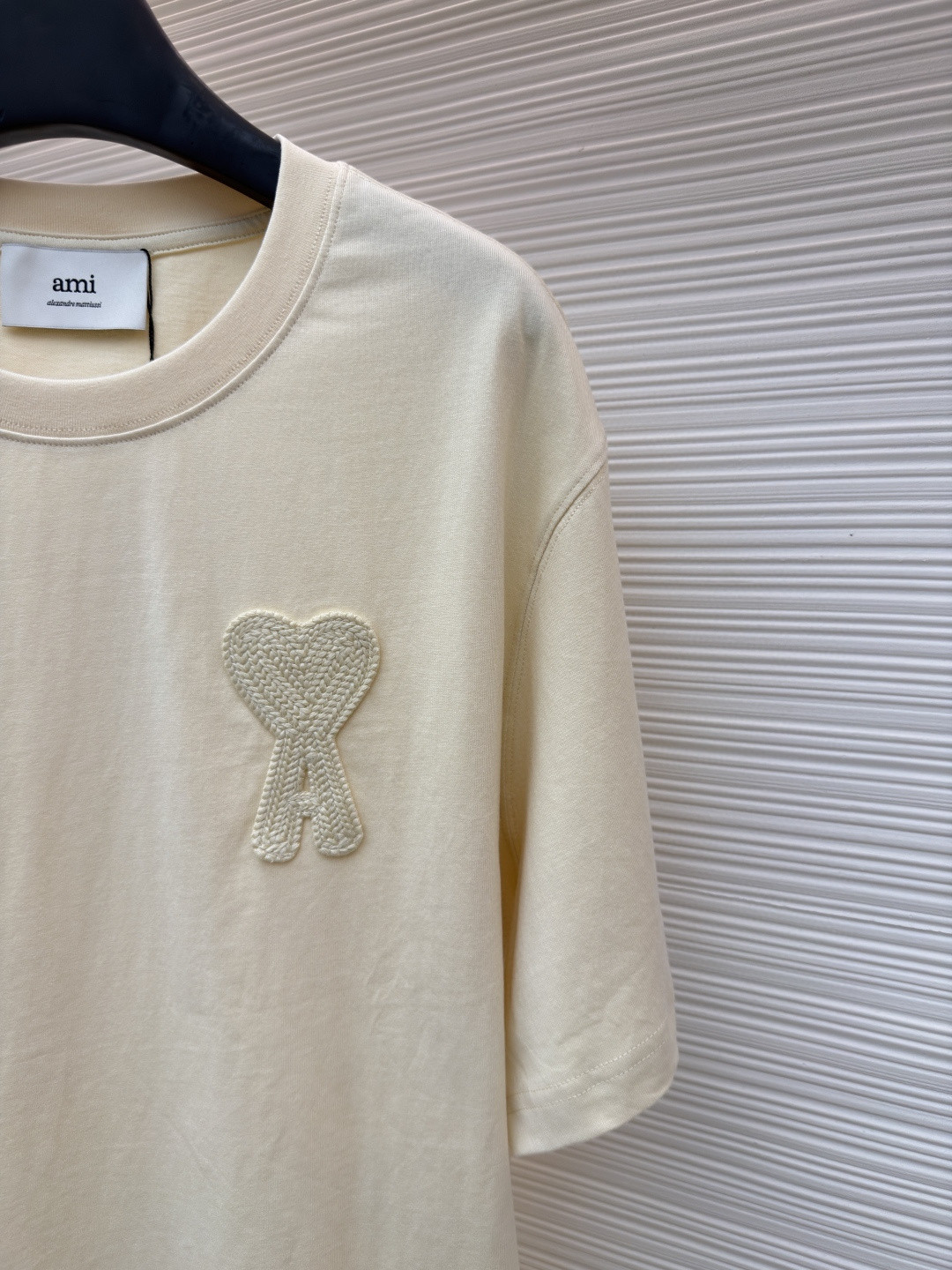 AMIPARIS Ami 钩针编织爱心圆领短袖 T恤 夏季 杏色 藏蓝色 A0 HTS065726-136
