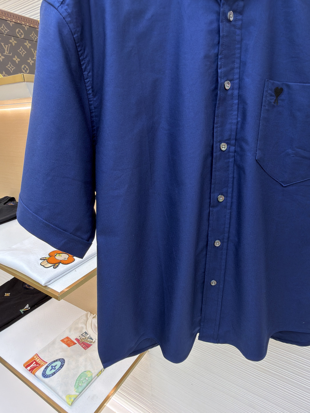 AMIPARIS Ami 爱心刺绣短袖衬衫 外套 夏季 白色 浅褐色 深蓝色 A5 HSH823CO0210-A036