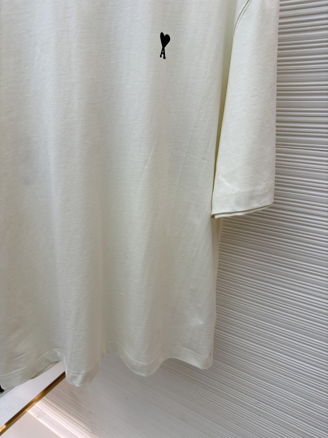AMIPARIS Ami 爱心文字印花圆领短袖 T恤 夏季 米白色 A0 UTS387726