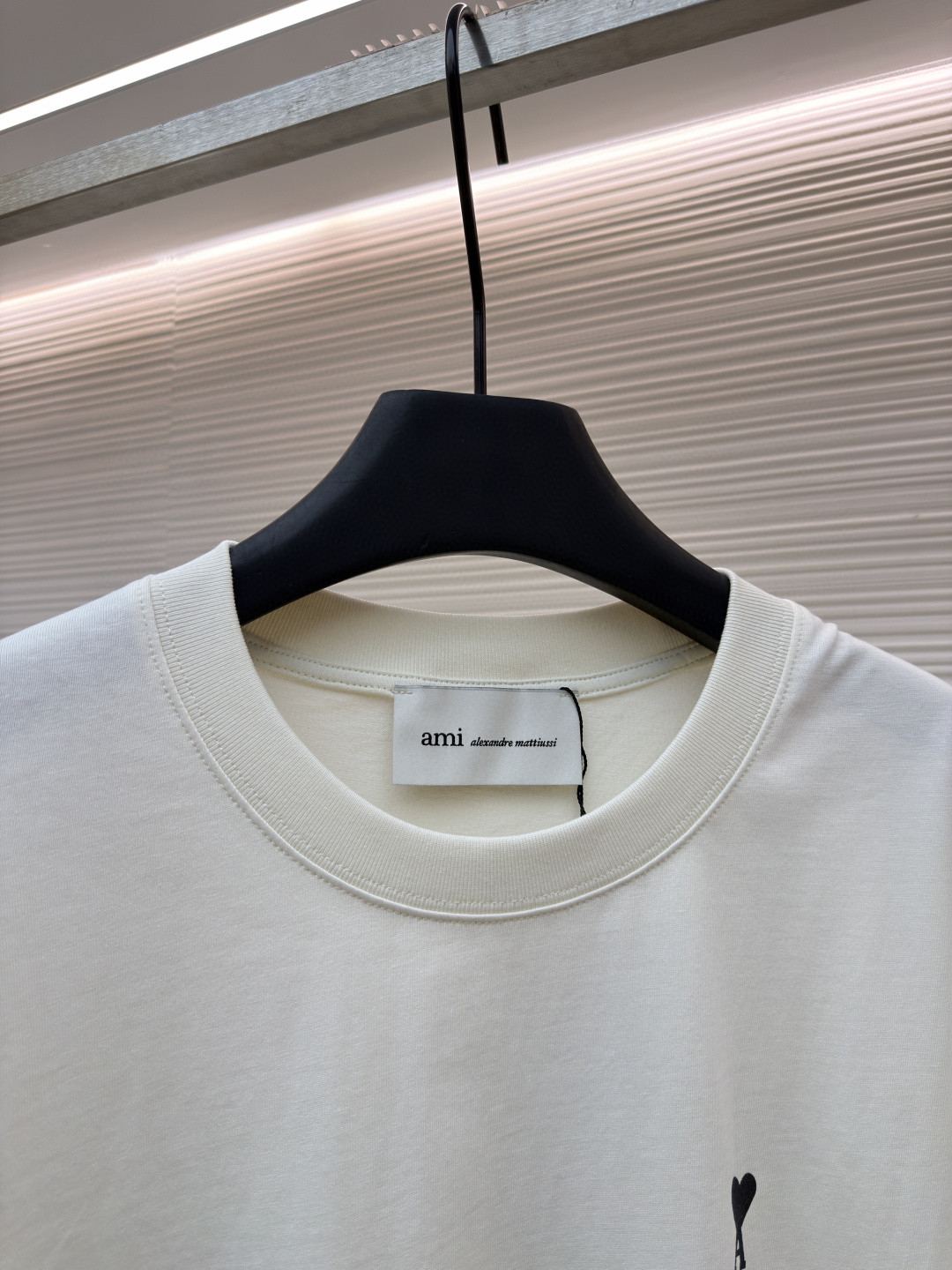 AMIPARIS Ami 爱心文字印花圆领短袖 T恤 夏季 米白色 A0 UTS387726