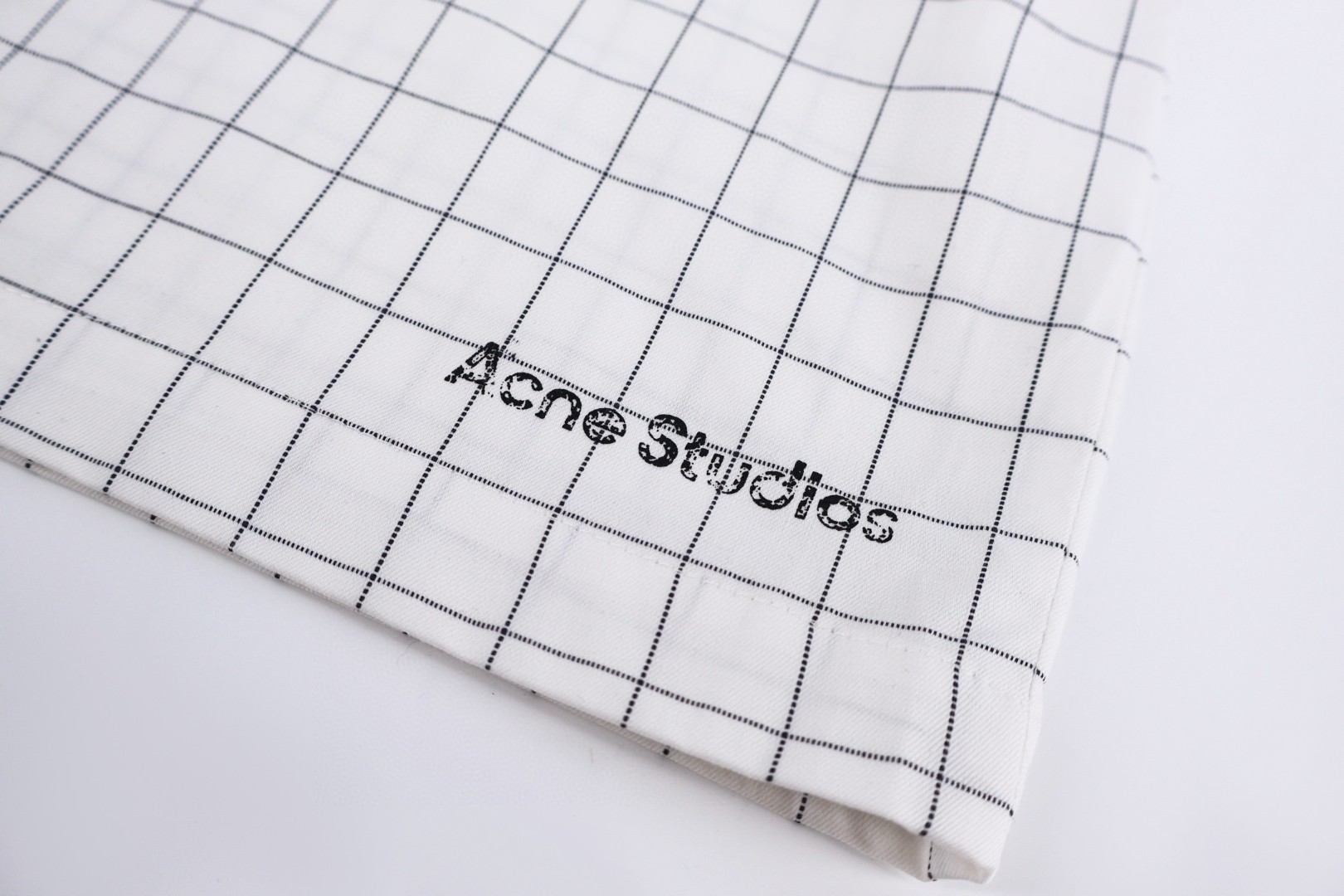 Acne Studios 黑白线条格子短裤 五分裤 休闲裤 裤子 白色 A5 BE0224-AL4