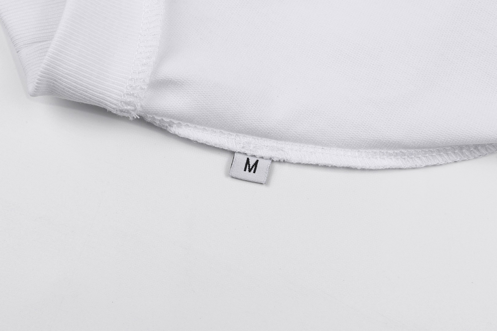 Moncler 蒙口 Space MonDuck印花圆领短袖 T恤 夏季 白色 A0 L10918C0006589AUG00A