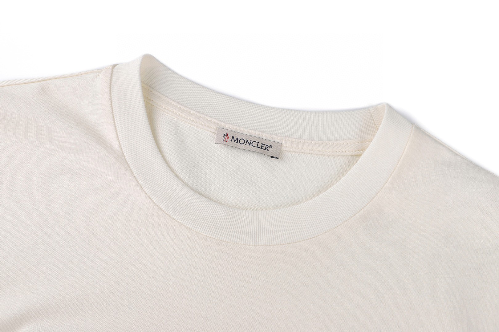 Moncler 蒙口 Safari Wardrobe印花圆领短袖 T恤 夏季 白色 A0 L10918C0004289B8U034
