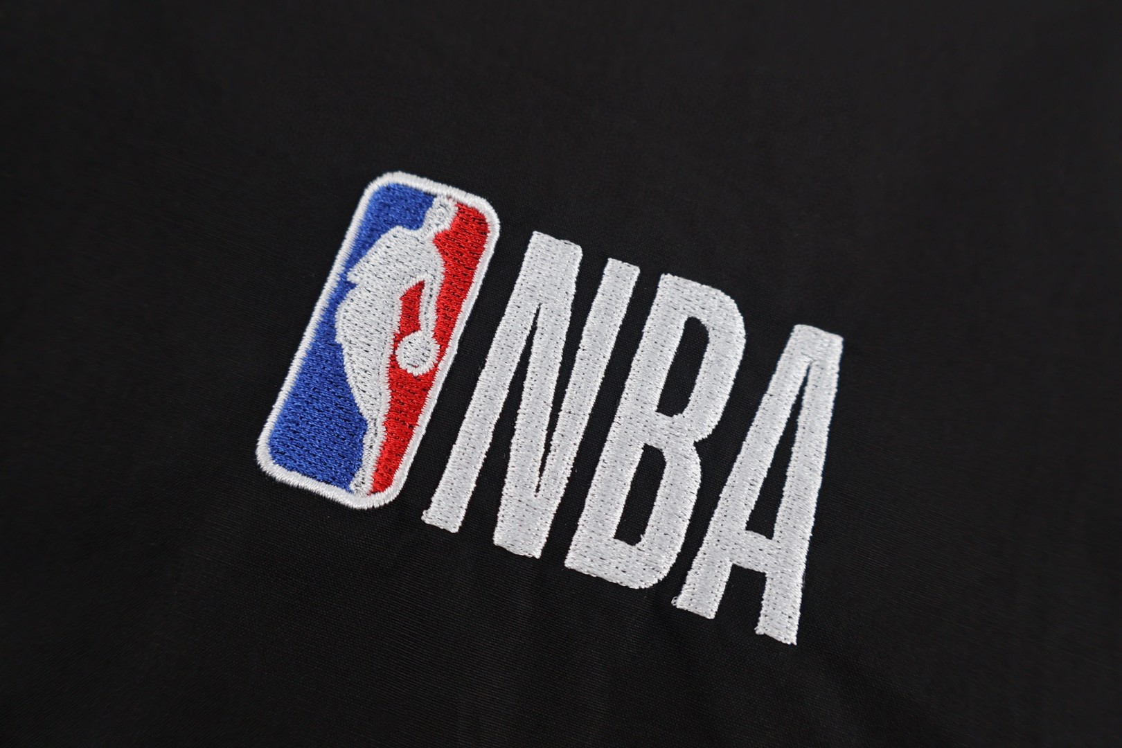 Balenciaga 巴黎世家 NBA 联名款半袖衬衫 棒球衫 夏季 黑色 B0 864831TRM281000