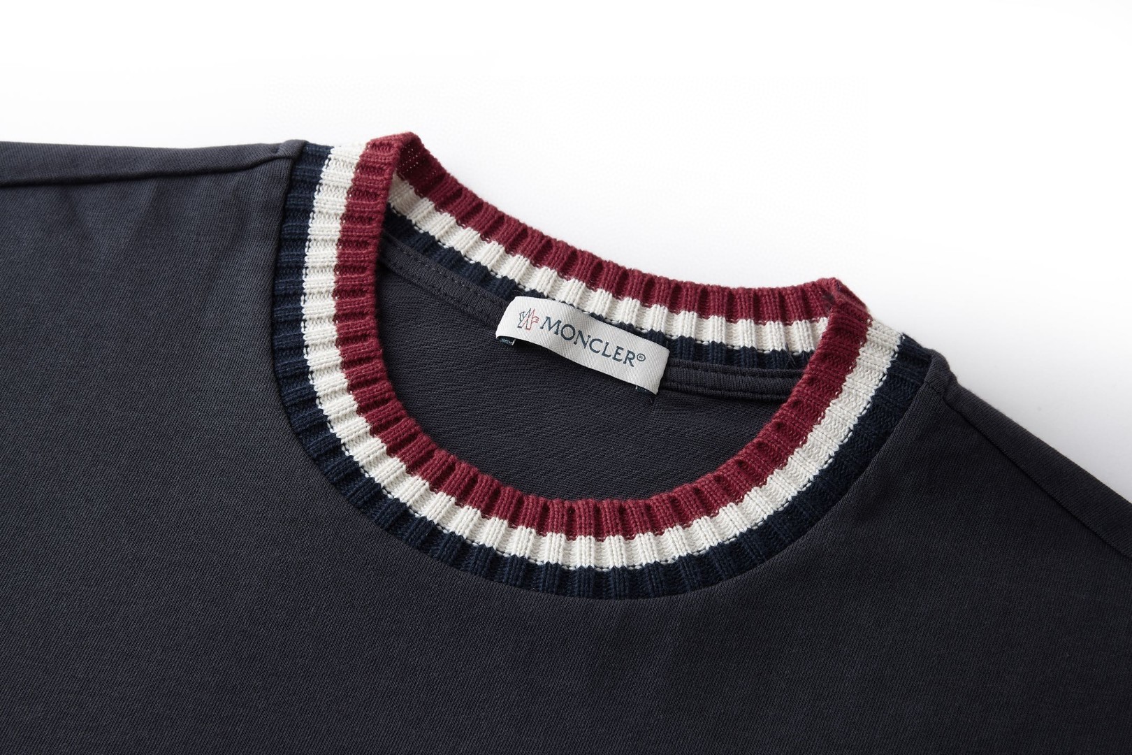 Moncler 蒙口 针织领口标识圆领短袖 T恤 夏季 海军蓝 A0 K20918C0002289AJS742