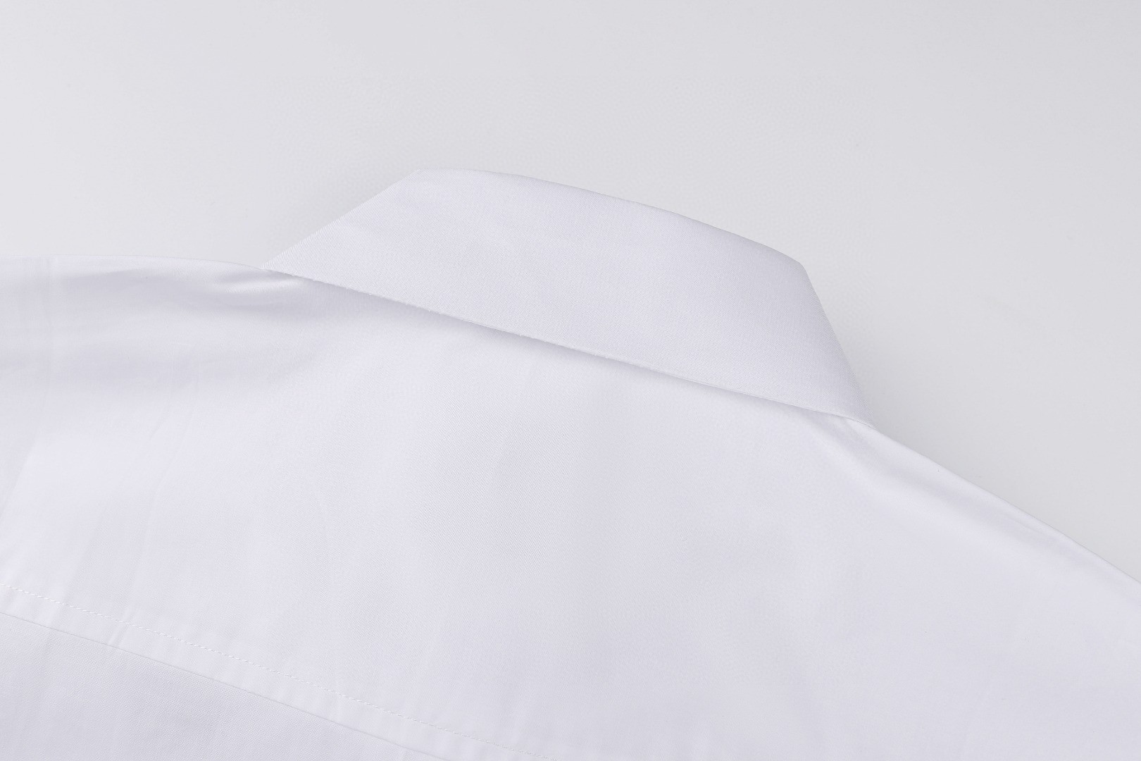 DIOR 迪奥 四叶草刺绣标识短袖衬衫 外套 夏季 白色 海军蓝 A7 683C570A1581-C086
