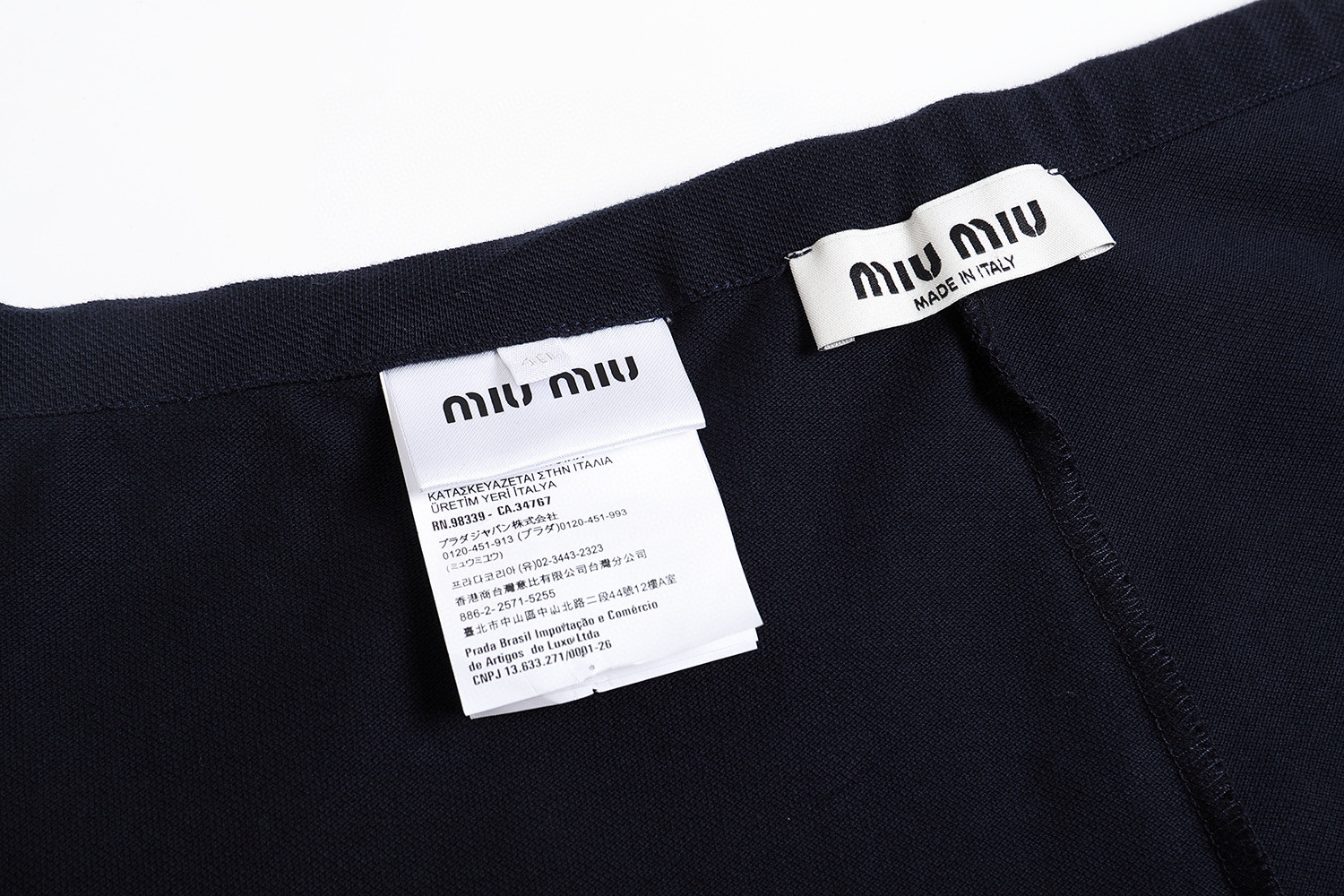 MIU MIU 小刺绣抽绳短裤 裤子 休闲裤 藏蓝色 A7