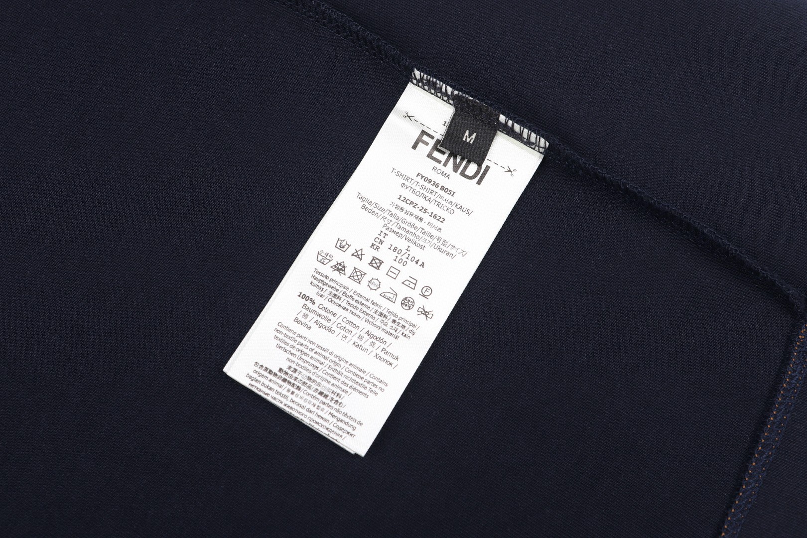 FENDI 芬迪 口袋皮标装饰圆领短袖 T恤 夏季 白色 藏蓝色 A2 FY0936B05IF0QG0