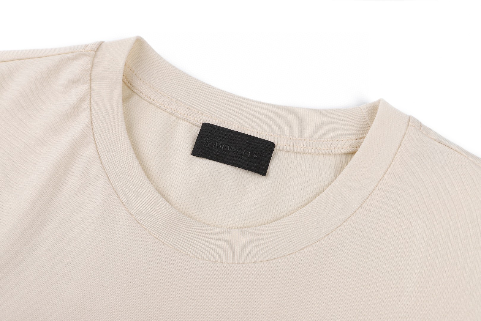 Moncler 蒙口 重影标识logo圆领短袖 T恤 夏季 米色 黑色 A0 L10918C0000789AYW216