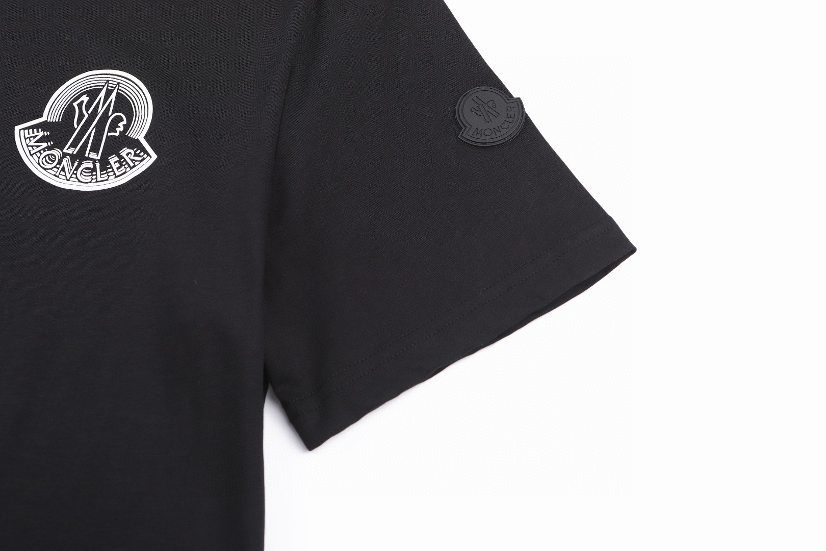 Moncler 蒙口 logo标识圆领短袖 T恤 夏季 黑色 棕色 A0 L10918C0002089AYW999