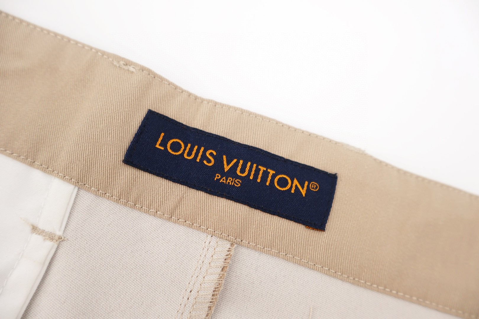 LOUIS VUITTON 路易威登 皇冠胶印微喇西装裤 休闲裤 长裤 裤子 卡其色 C0 