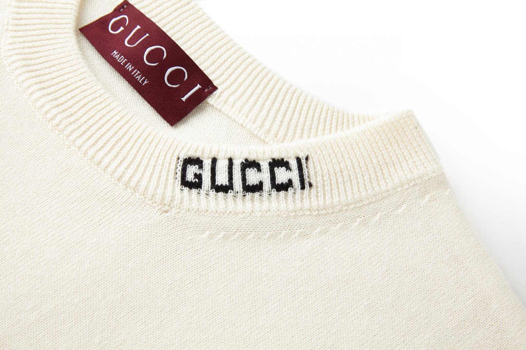 GUCCI 古驰 领口提花标识针织衫 短袖 T恤 米色 黑色 藏蓝色 灰色 A7 787736XKD2A-9034