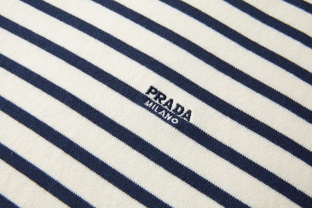 PRADA 普拉达 条纹刺绣针织短袖 针织衫 T恤 米色 B0 UMF260-188X-F0018-S-OOO