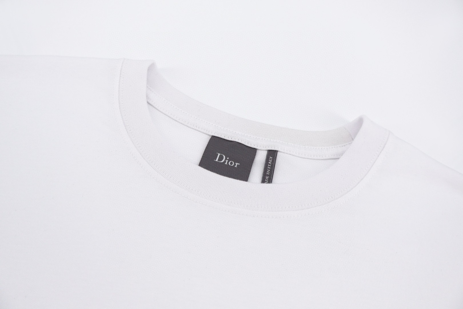 DIOR 迪奥 花卉刺绣圆领T恤 短袖 夏季 白色 黑色 A0 693J640A3282-C084