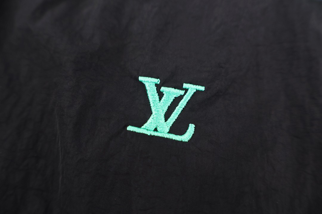 LOUIS VUITTON 路易威登 LV 渐变老花满印刺绣沙滩短裤 休闲裤 裤子 黑色 B0