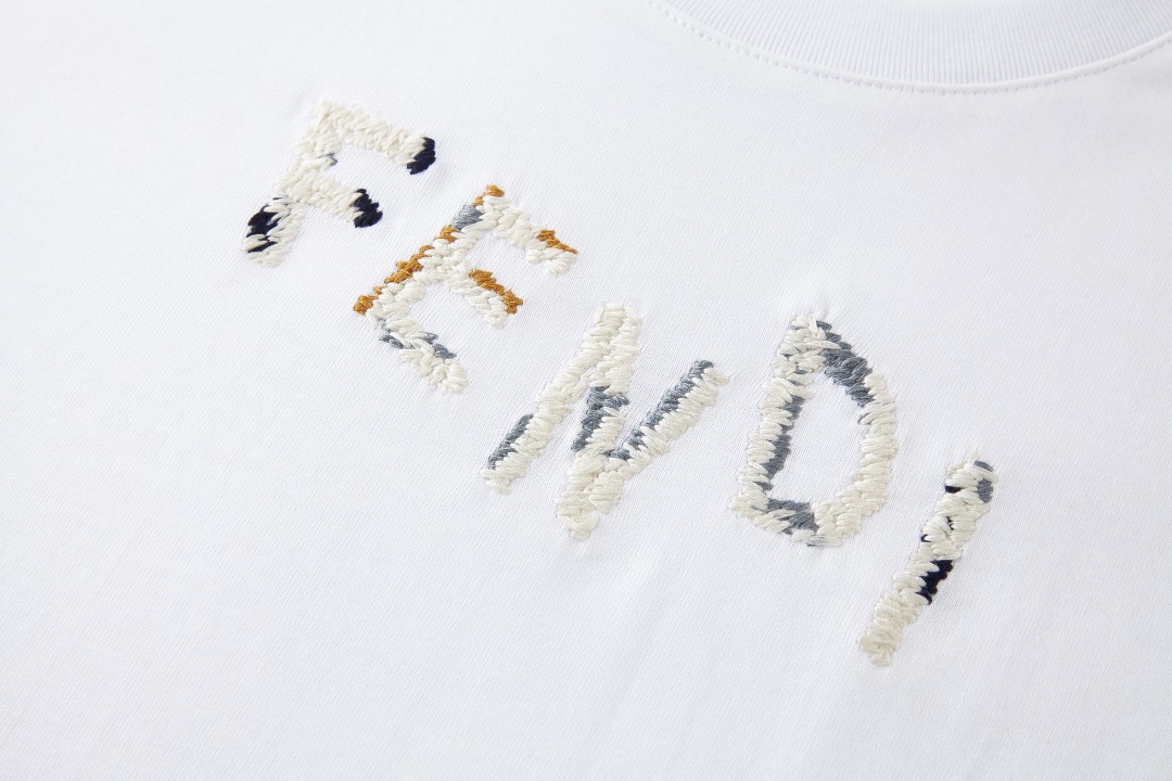 FENDI 芬迪 彩线字母刺绣圆领T恤 短袖 套头 夏季 白色 蓝色 A0 FY1319AUOBF0H0G