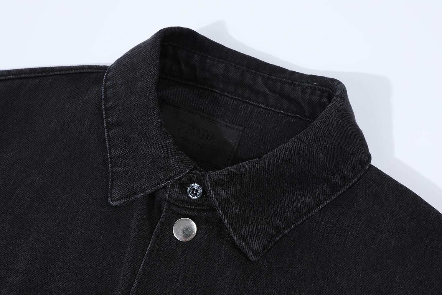PRADA 普拉达 三角标牛仔衬衫 外套 短袖 蓝色 黑色 B2 GEC067_14EF_F0008_S_212