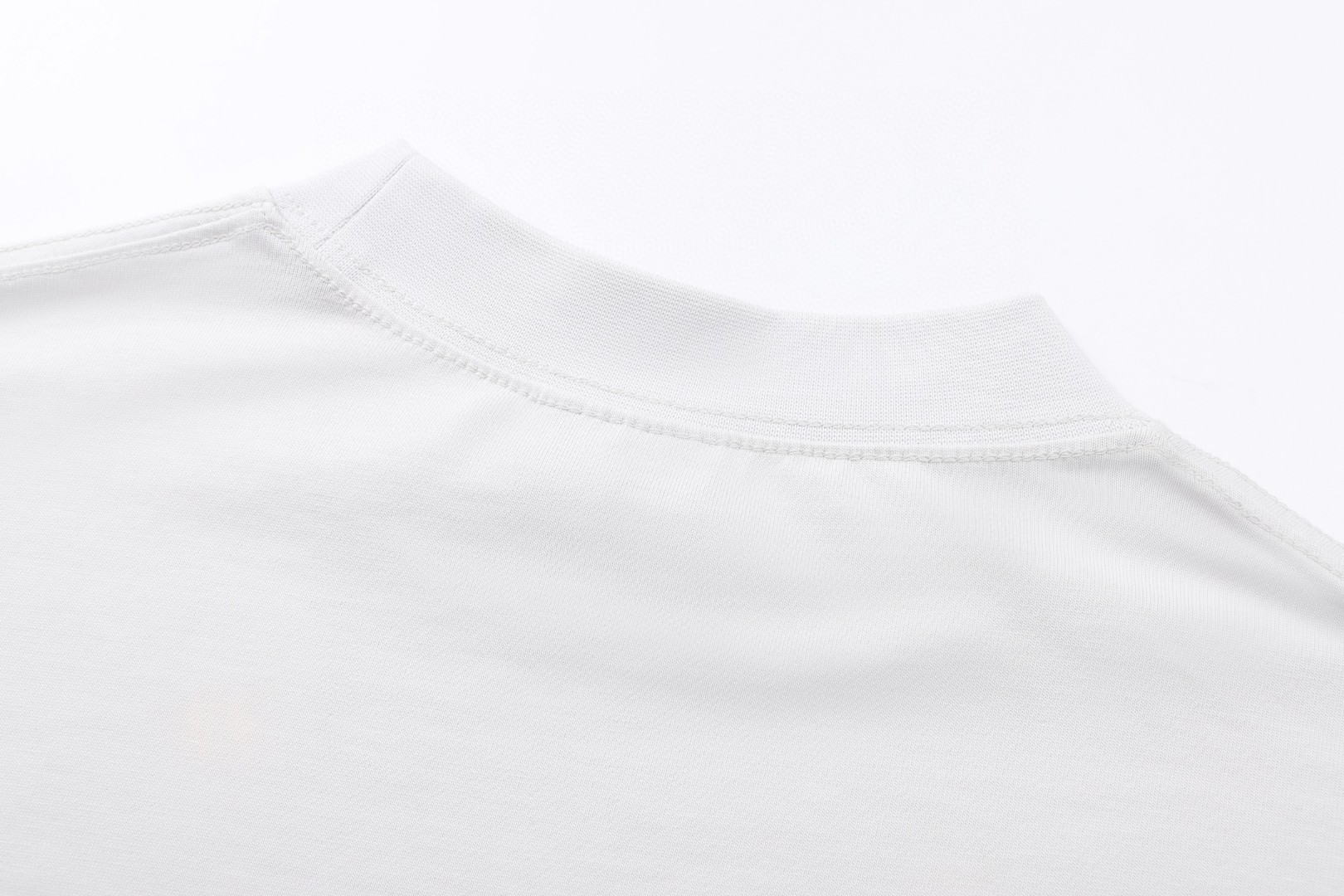 [Balenciaga 巴黎世家 字母裂纹印花圆领短袖 T恤 夏季 白色 A0 787349TRVM59012