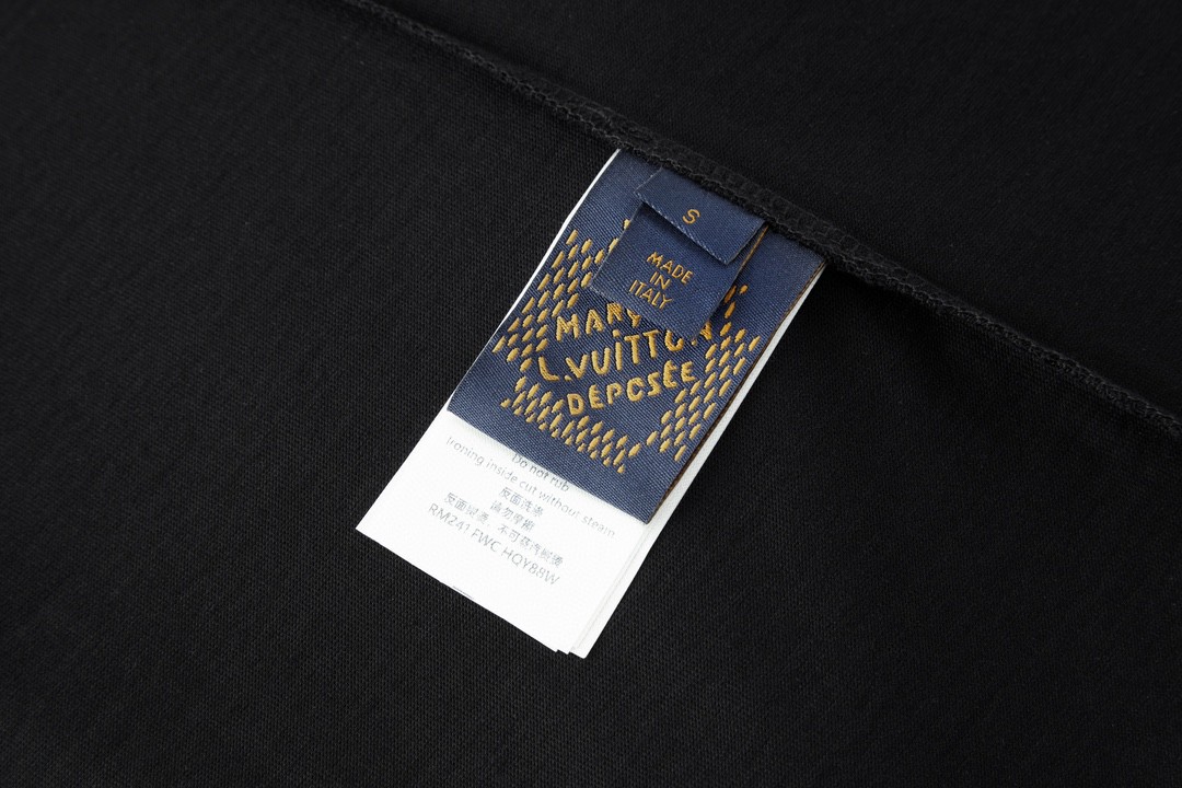 LOUIS VUITTON 路易威登 铆钉绣花圆领短袖 T 恤 上衣 夏款 白色 黑 色 A0