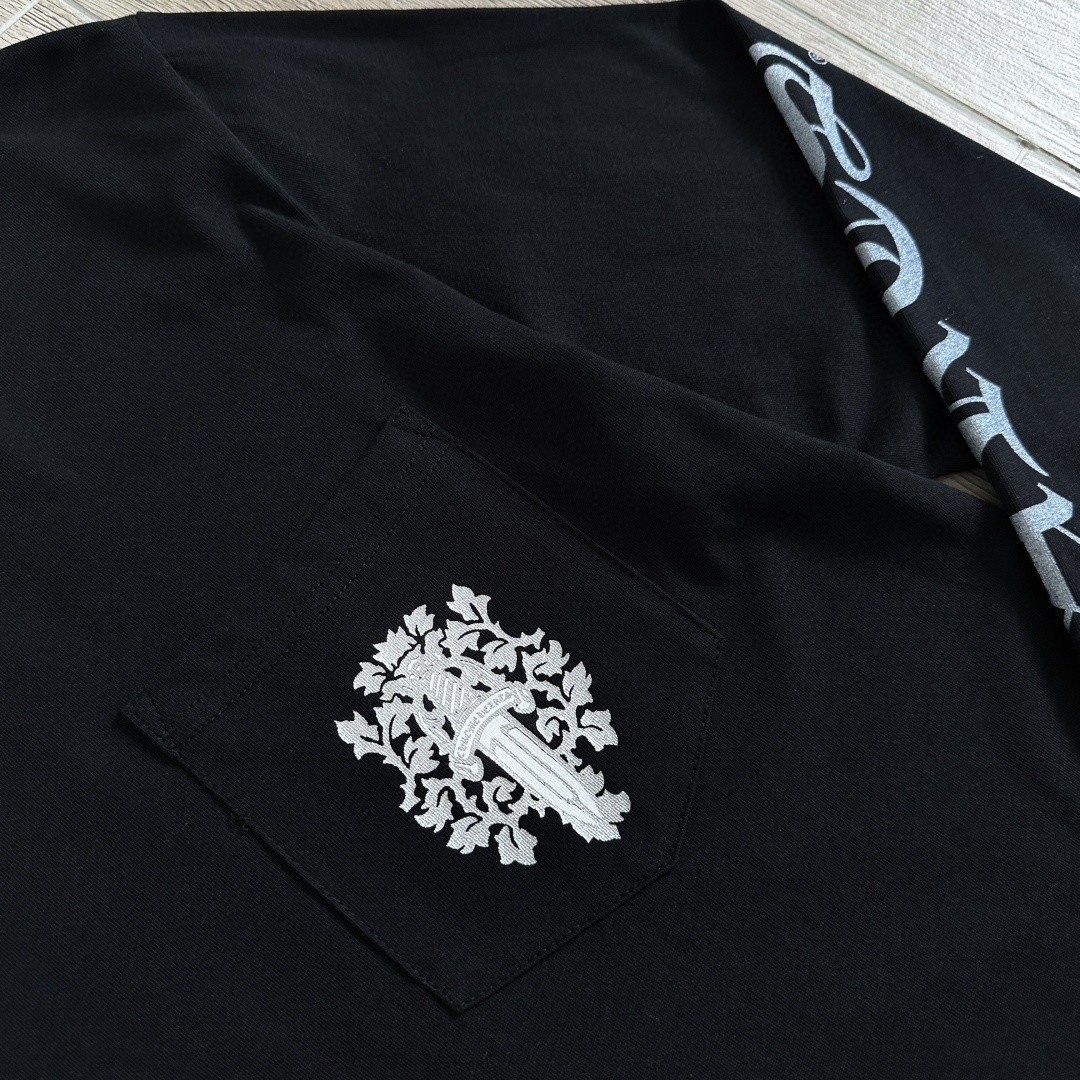 ]Chrome Hearts 克罗心 CH 宝剑藤蔓烫银梵文圆领长袖T恤 黑色 白色