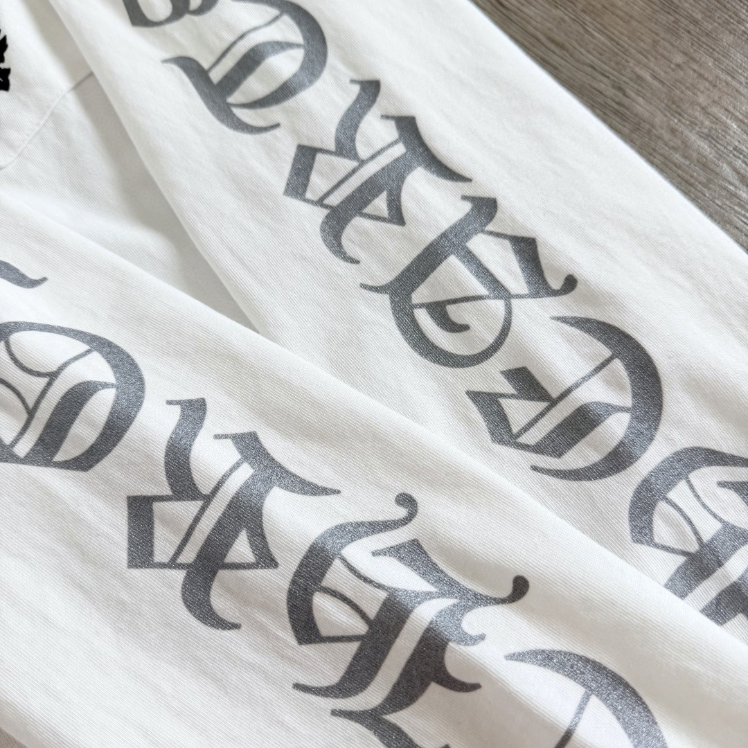 ]Chrome Hearts 克罗心 CH 宝剑藤蔓烫银梵文圆领长袖T恤 黑色 白色