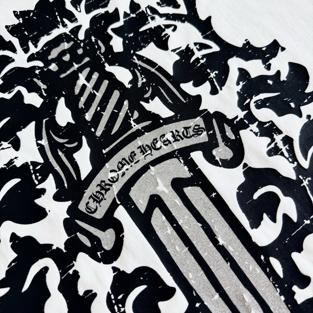 ]Chrome Hearts 克罗心 CH 宝剑藤蔓烫银梵文圆领长袖T恤 黑色 白色