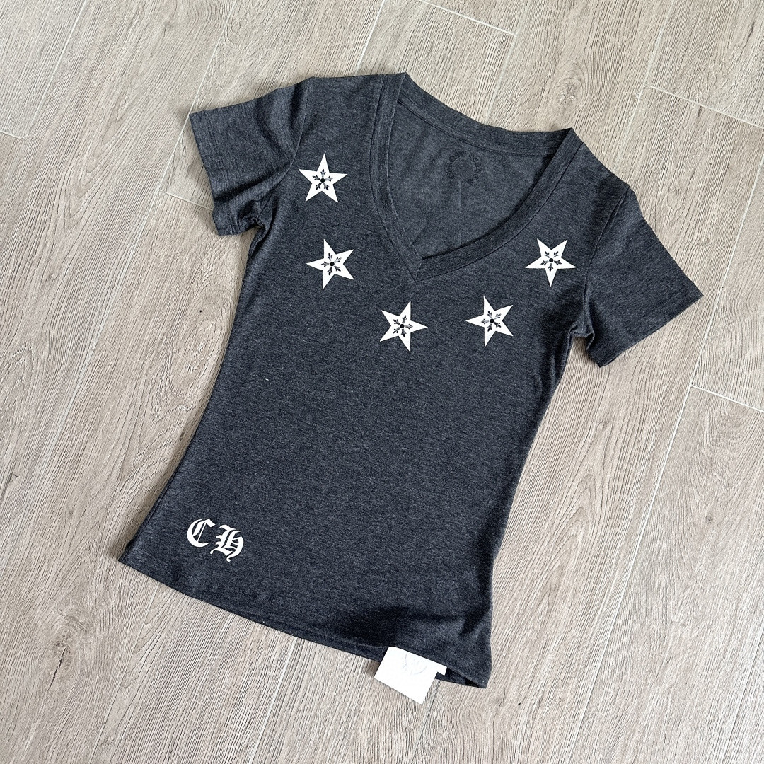 Chrome Hearts CH 克罗心 五角星梵文标语印花V领修身 女款 短袖 T恤 灰色
