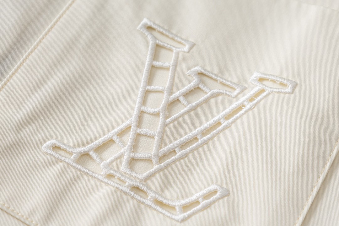 LOUIS VUITTON 路易威登 LV 镂空刺绣logo古巴领衬衫 短袖 外套 夏款 米色 B0 1AKCTS