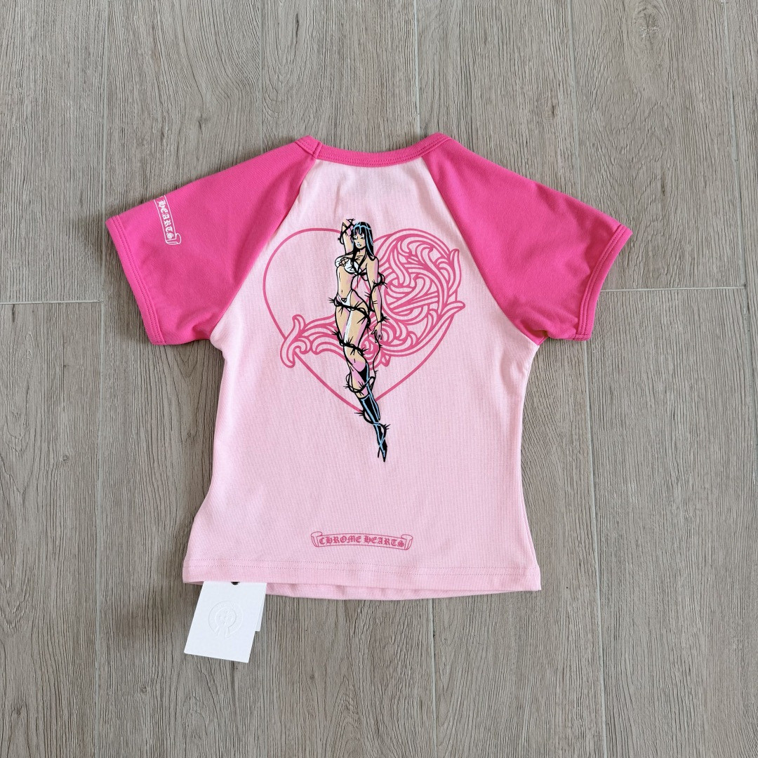 Chrome Hearts CH 克罗心 Deadly doll 联名款插肩袖印花短袖 T恤 女款 粉色