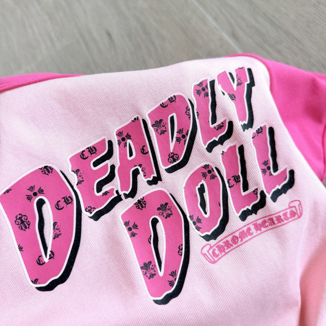 Chrome Hearts CH 克罗心 Deadly doll 联名款插肩袖印花短袖 T恤 女款 粉色