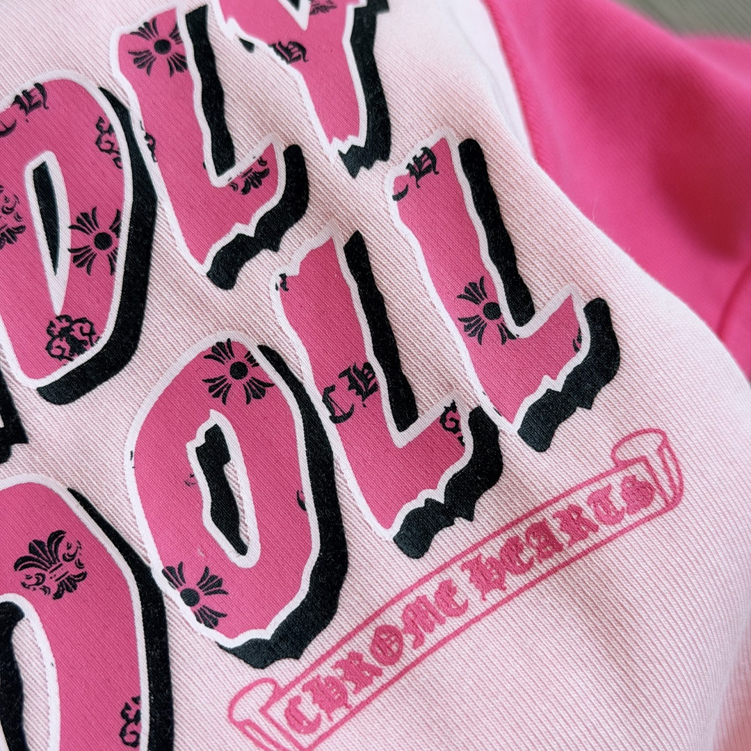 Chrome Hearts CH 克罗心 Deadly doll 联名款插肩袖印花短袖 T恤 女款 粉色
