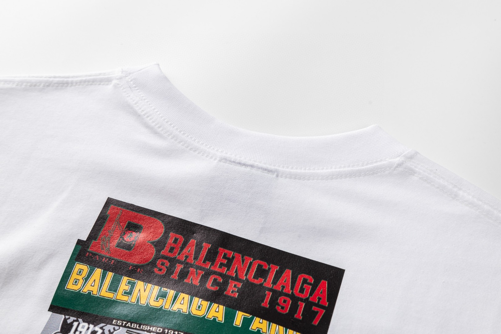 Balenciaga 巴黎世家 重工叠胶贴标圆领短袖 T恤 夏季 白色 黑色 A0 