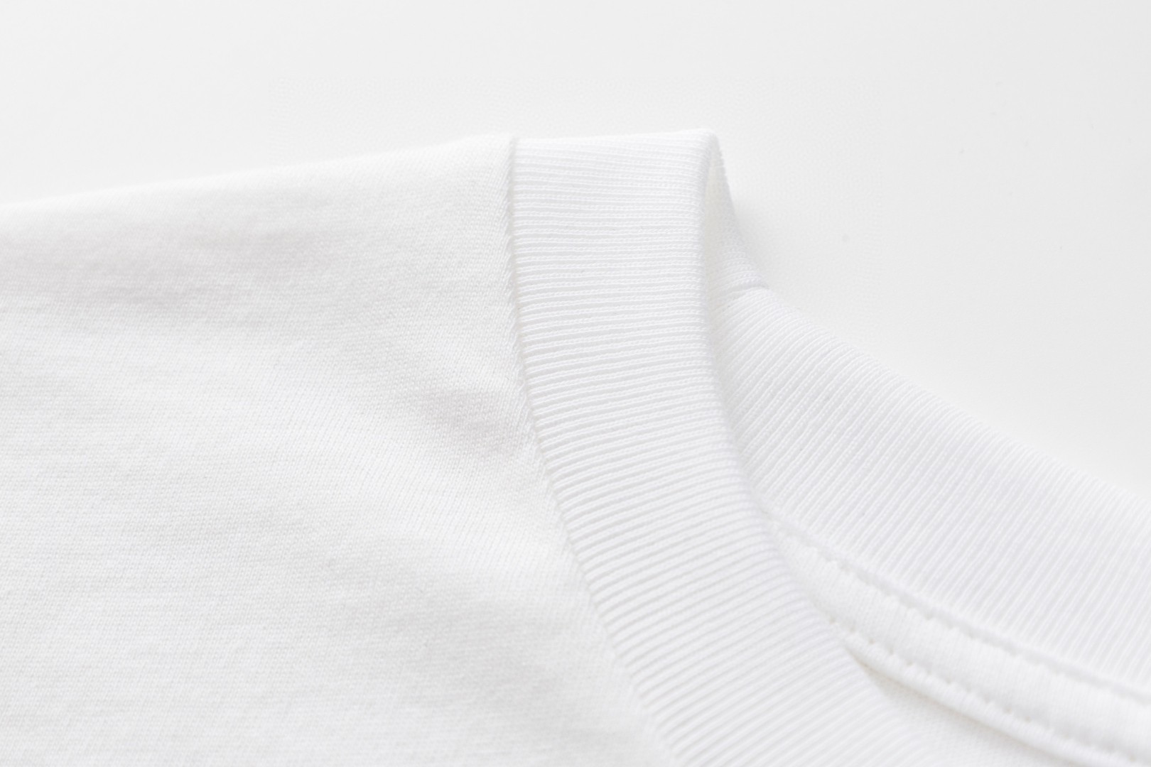 Acne Studios 大字母印花圆领T恤 短袖 女款 白色 A0 AL0536-AEG