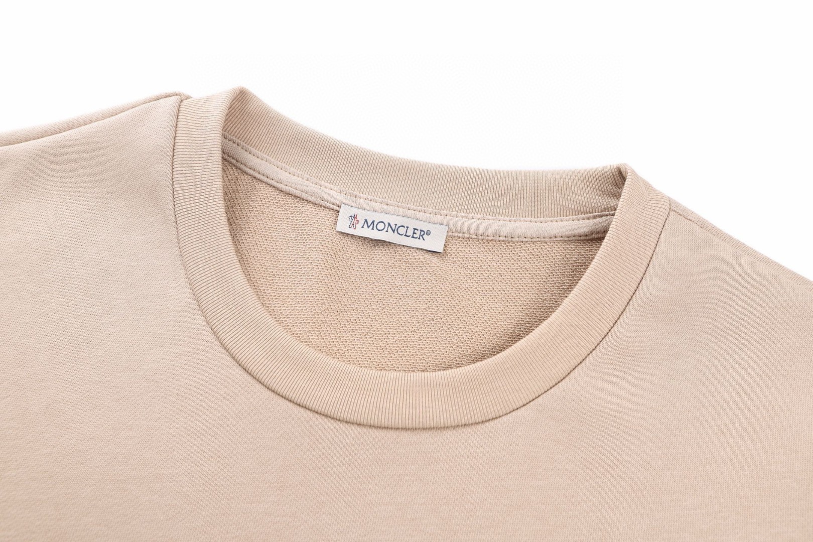 Moncler 蒙口 皮革饰边口袋圆领短袖 T恤 夏季 黑色 米杏色 A0 L10918C0005089BD5999