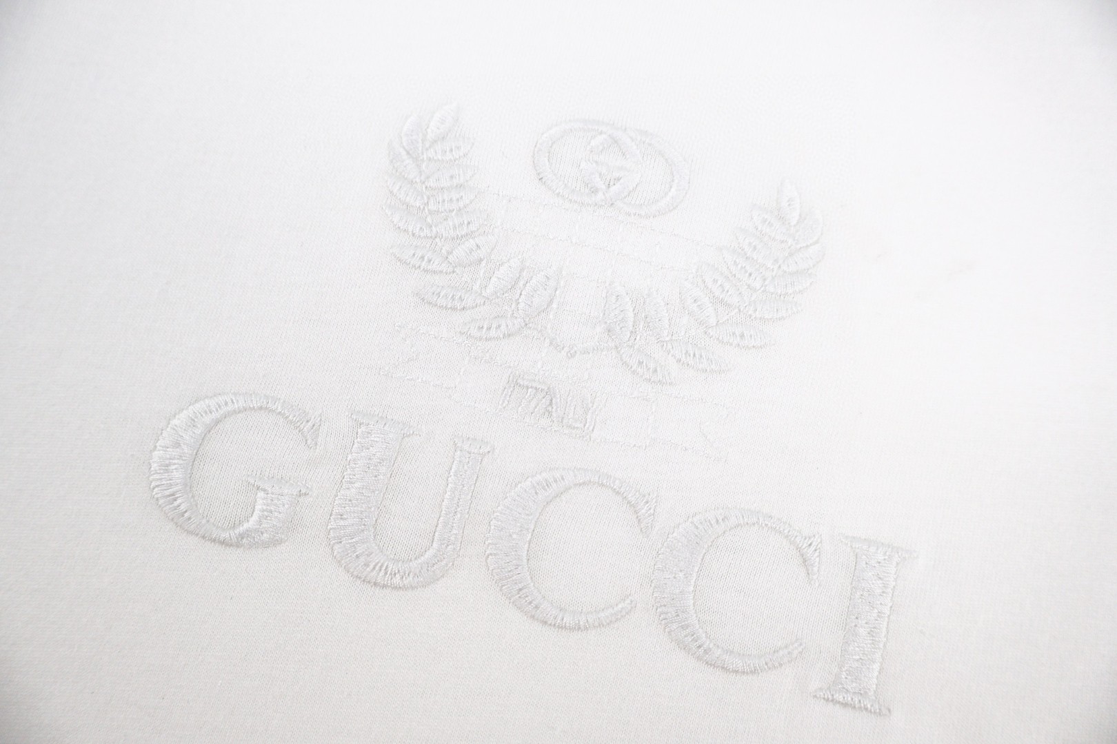 GUCCI 古驰 麦穗徽章刺绣圆领短袖 T恤 夏款 白色 黑色 A0 