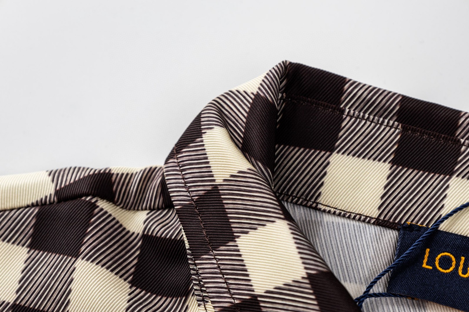 LOUIS VUITTON 路易威登 DAMIER 格纹皮标章仔衬衫 短袖 棕色 B0 1AJRGH