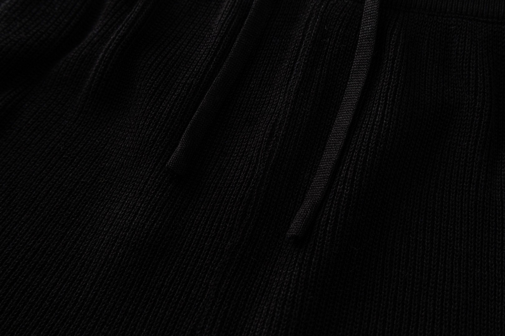 Burberry 巴宝莉 格纹织带抽绳针织短裤 裤子 休闲裤 五分裤 黑色 B0 81265491