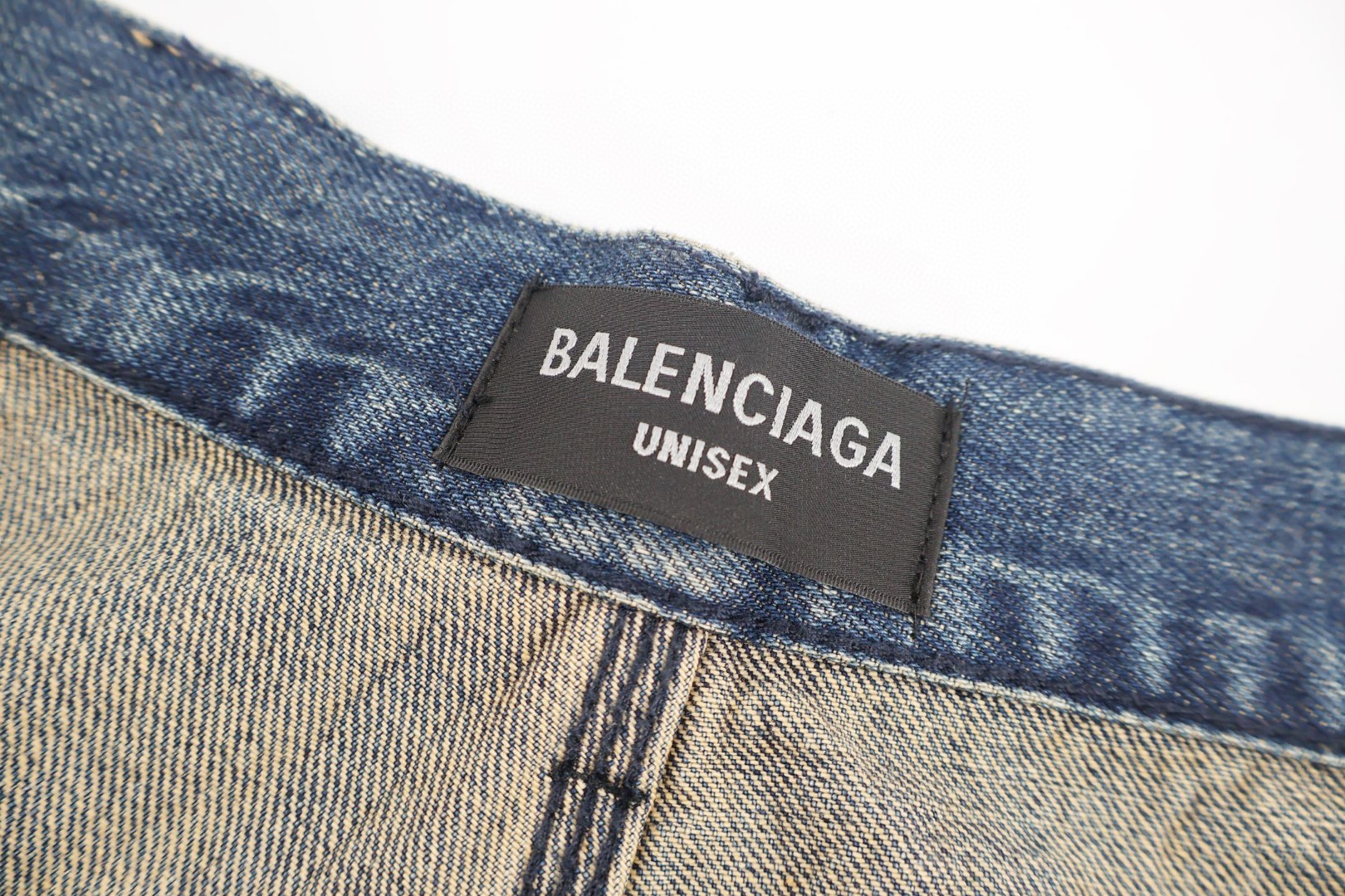 Balenciaga 巴黎世家 标识贴饰做旧牛仔裤 长裤 裤子 蓝色 C0 857216TTW661505