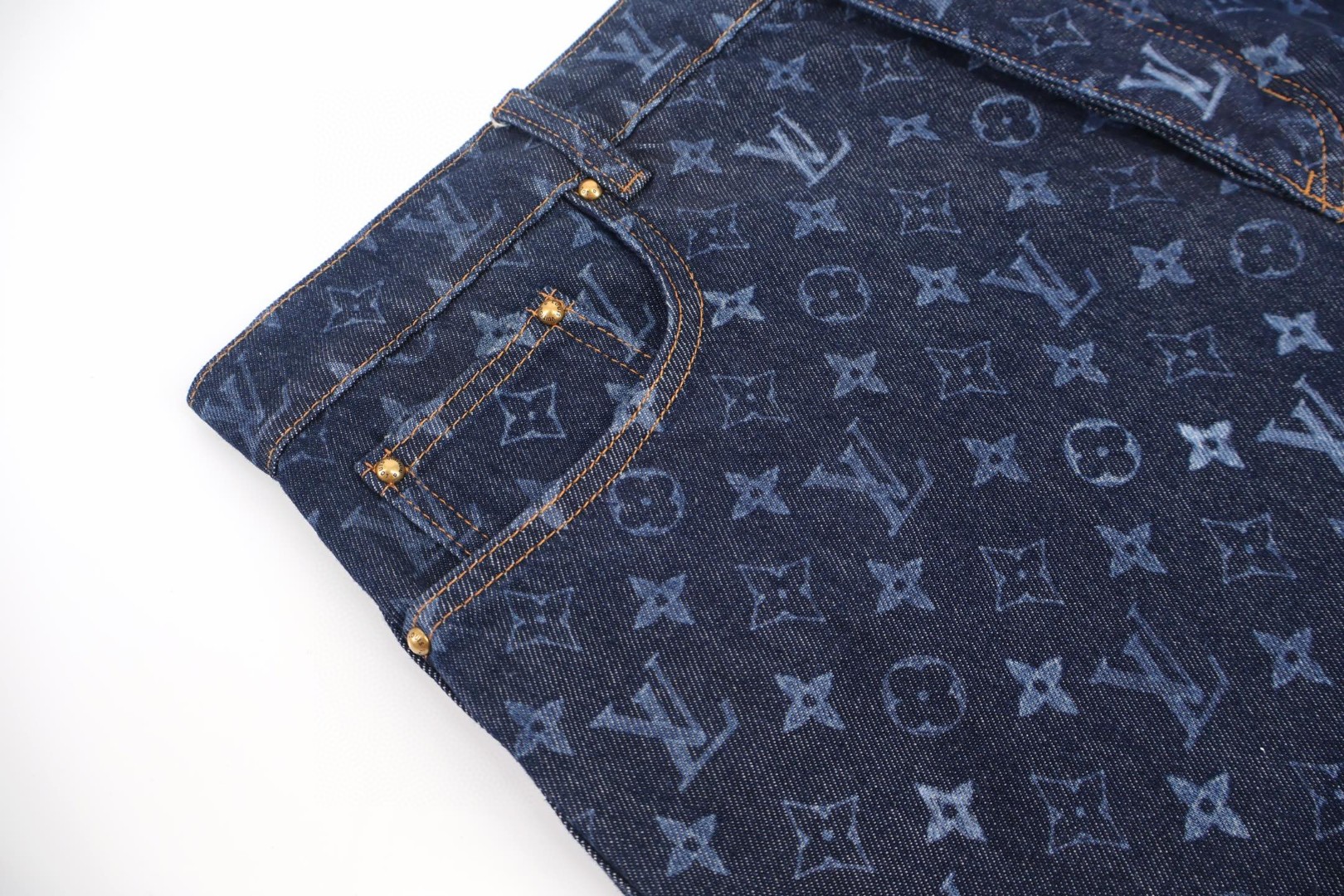 LOUIS VUITTON 路易威登 LV 满幅烧花渐变丹宁牛仔裤短裤 休闲裤 裤子 五分裤 蓝色 B5 1AK6R2
