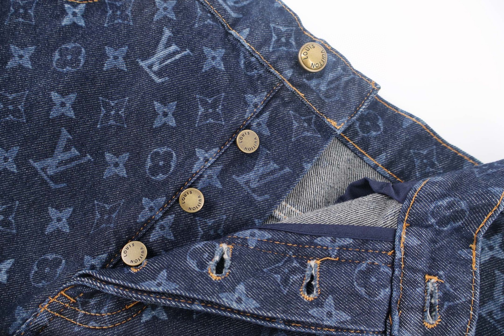 LOUIS VUITTON 路易威登 LV 满幅烧花渐变丹宁牛仔裤短裤 休闲裤 裤子 五分裤 蓝色 B5 1AK6R2