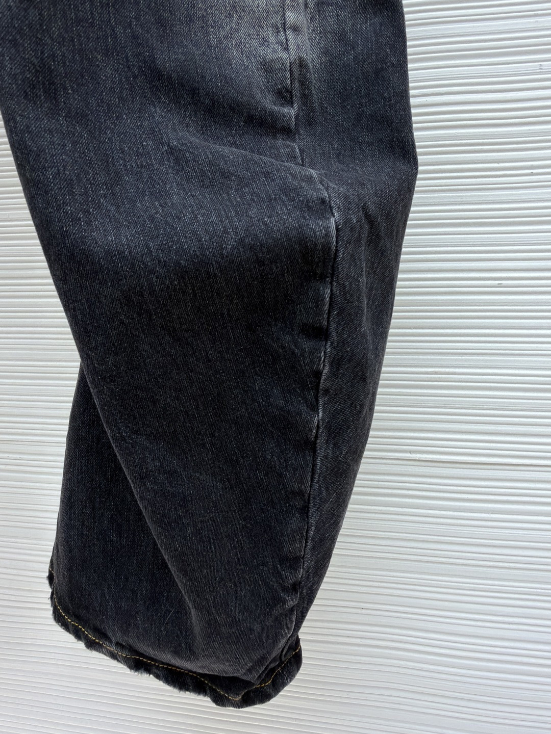 Acne Studios 泼墨做旧弯刀阔腿牛仔裤 长裤 裤子 黑灰色 B5 B00426-900