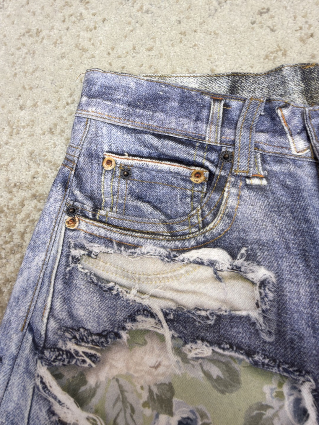 Acne Studios 仲夏胶囊系列 玫瑰花卉错视印花牛仔裤 长裤 裤子 蓝色 B0 CK0141-AFY