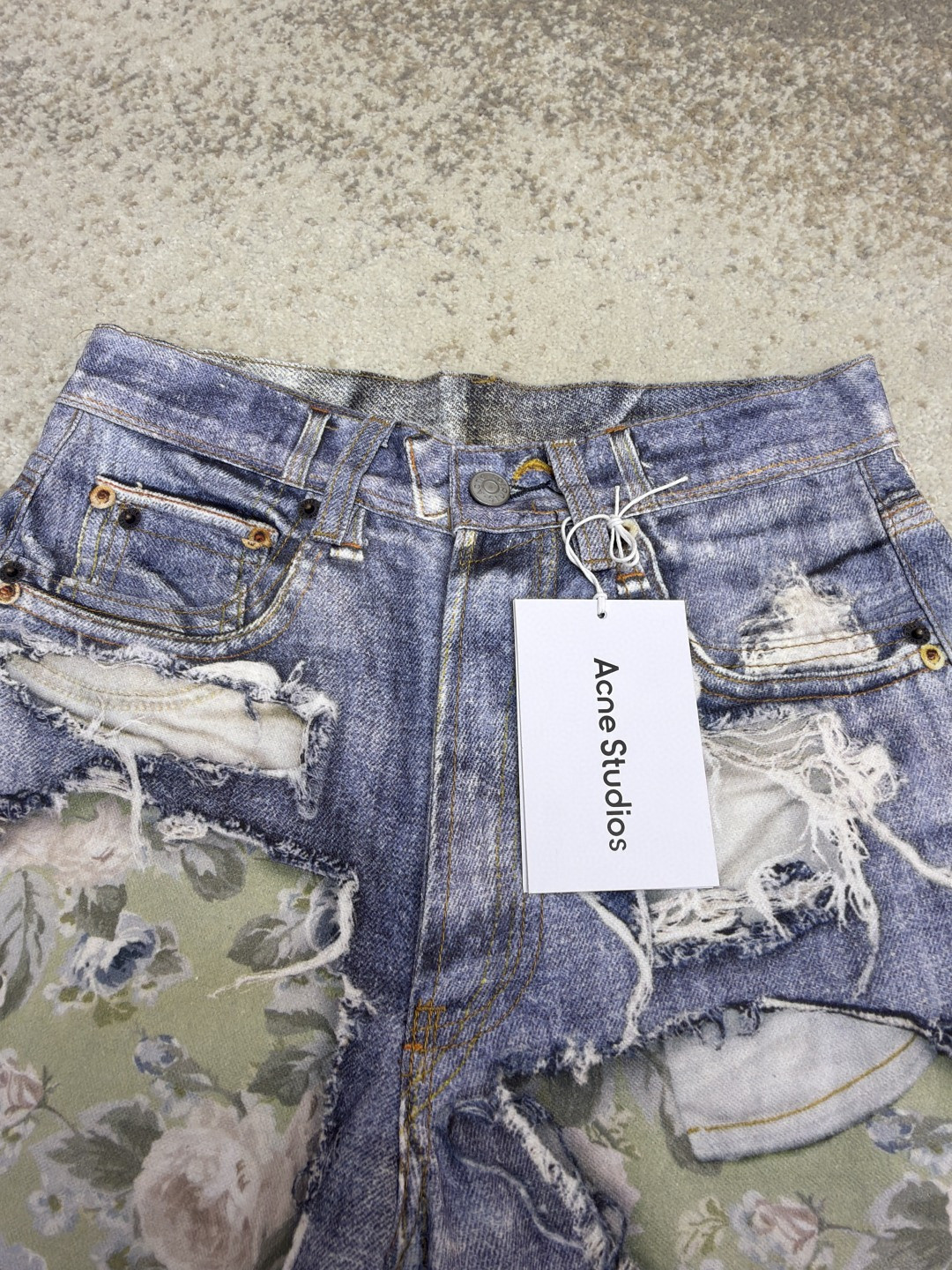 Acne Studios 仲夏胶囊系列 玫瑰花卉错视印花牛仔裤 长裤 裤子 蓝色 B0 CK0141-AFY