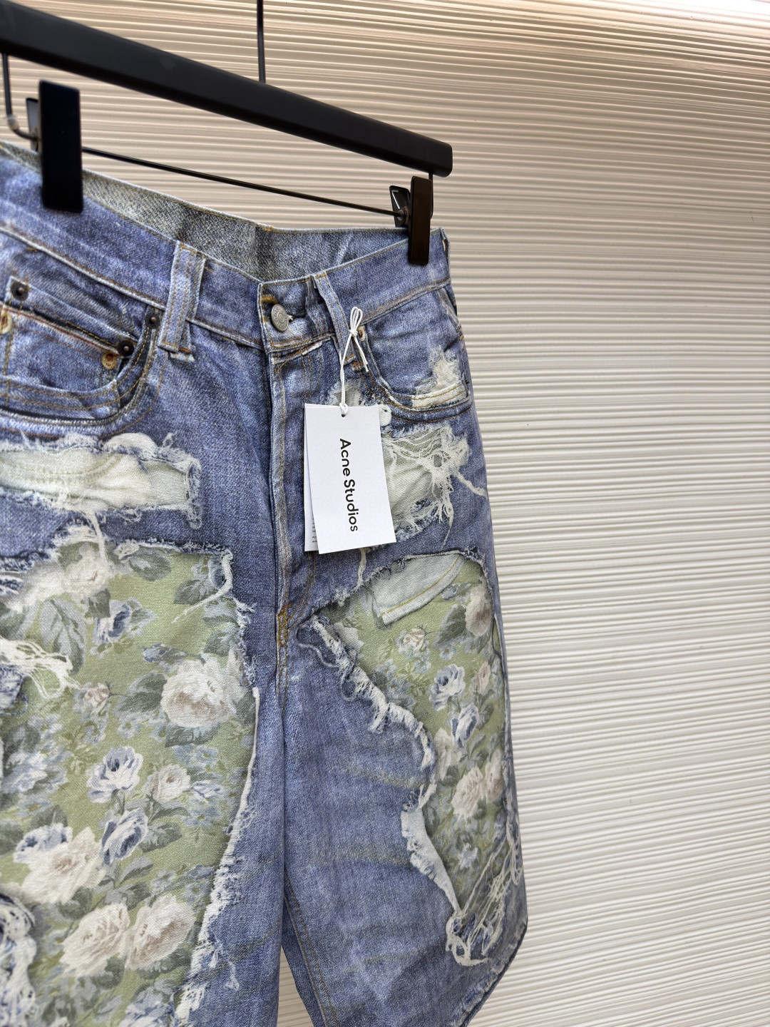 Acne Studios 仲夏胶囊系列 玫瑰花卉错视印花牛仔短裤 牛仔裤 裤子 七分裤 蓝色 B0 CE0077-AFY