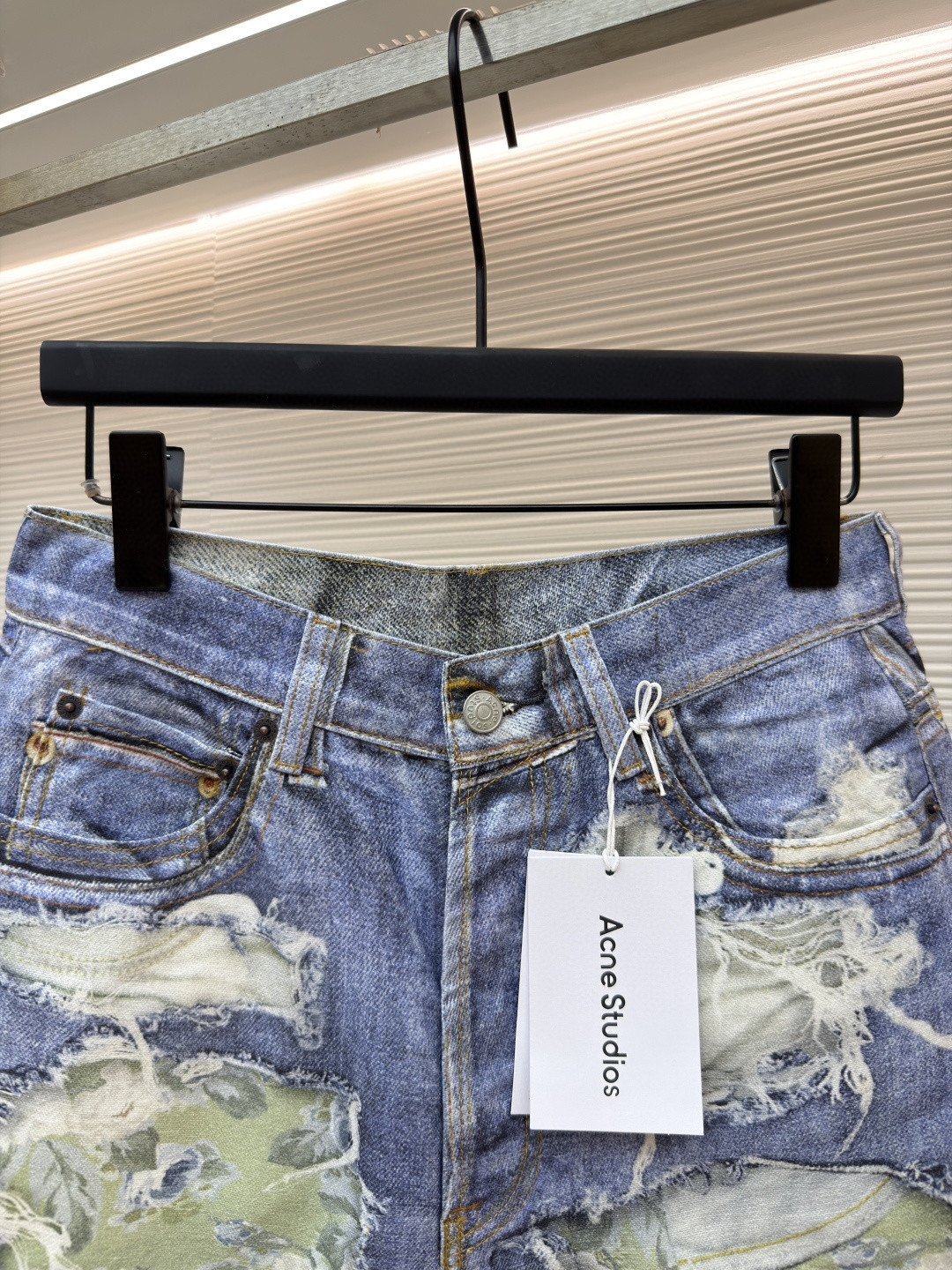 Acne Studios 仲夏胶囊系列 玫瑰花卉错视印花牛仔短裤 牛仔裤 裤子 七分裤 蓝色 B0 CE0077-AFY