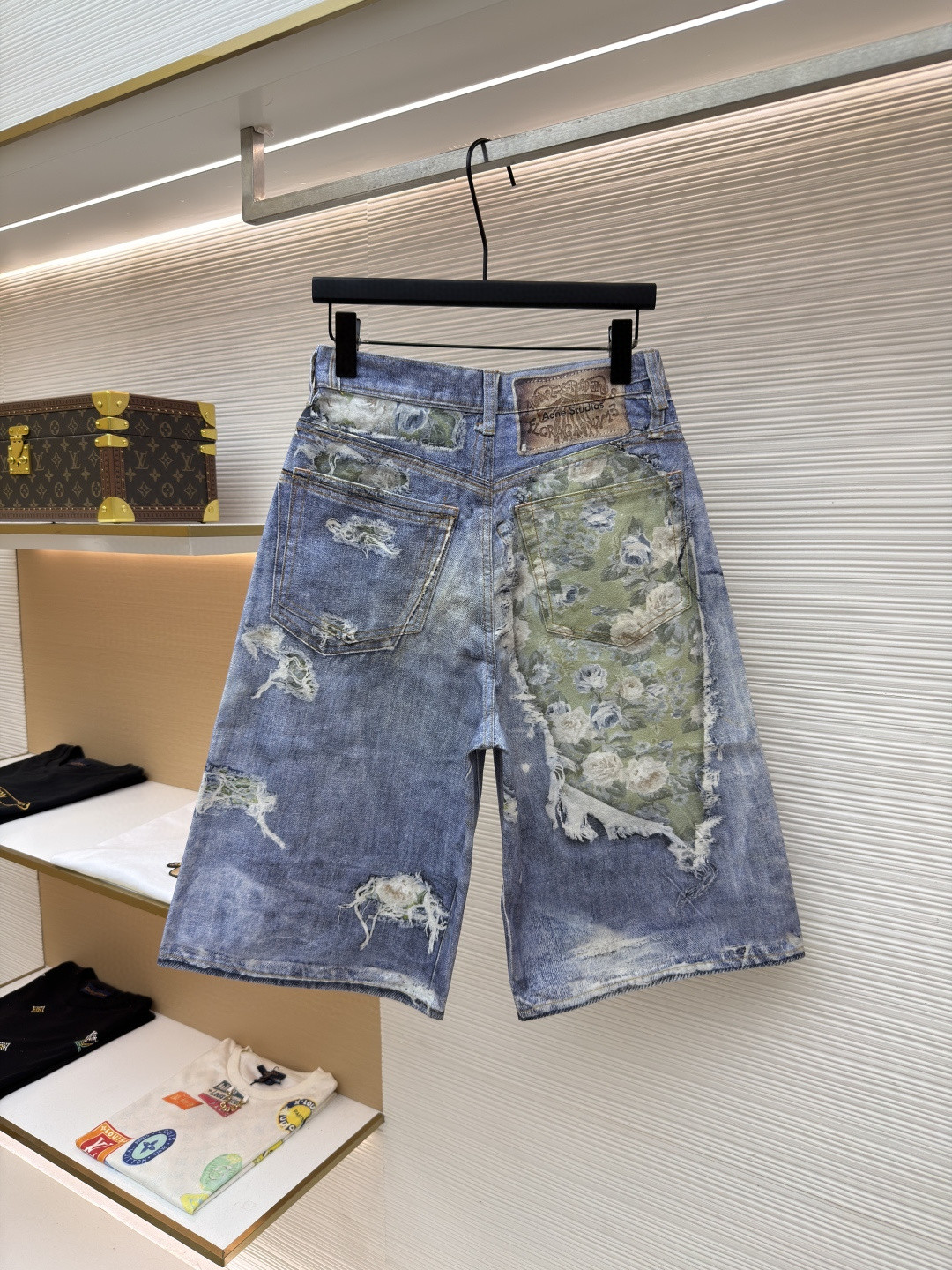 Acne Studios 仲夏胶囊系列 玫瑰花卉错视印花牛仔短裤 牛仔裤 裤子 七分裤 蓝色 B0 CE0077-AFY
