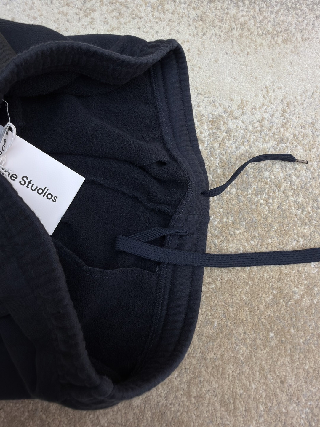 Acne Studios 喷绘复古抓绒松紧腰运动裤 短裤 休闲裤 裤子 黑色 B0 CE0094-BM0