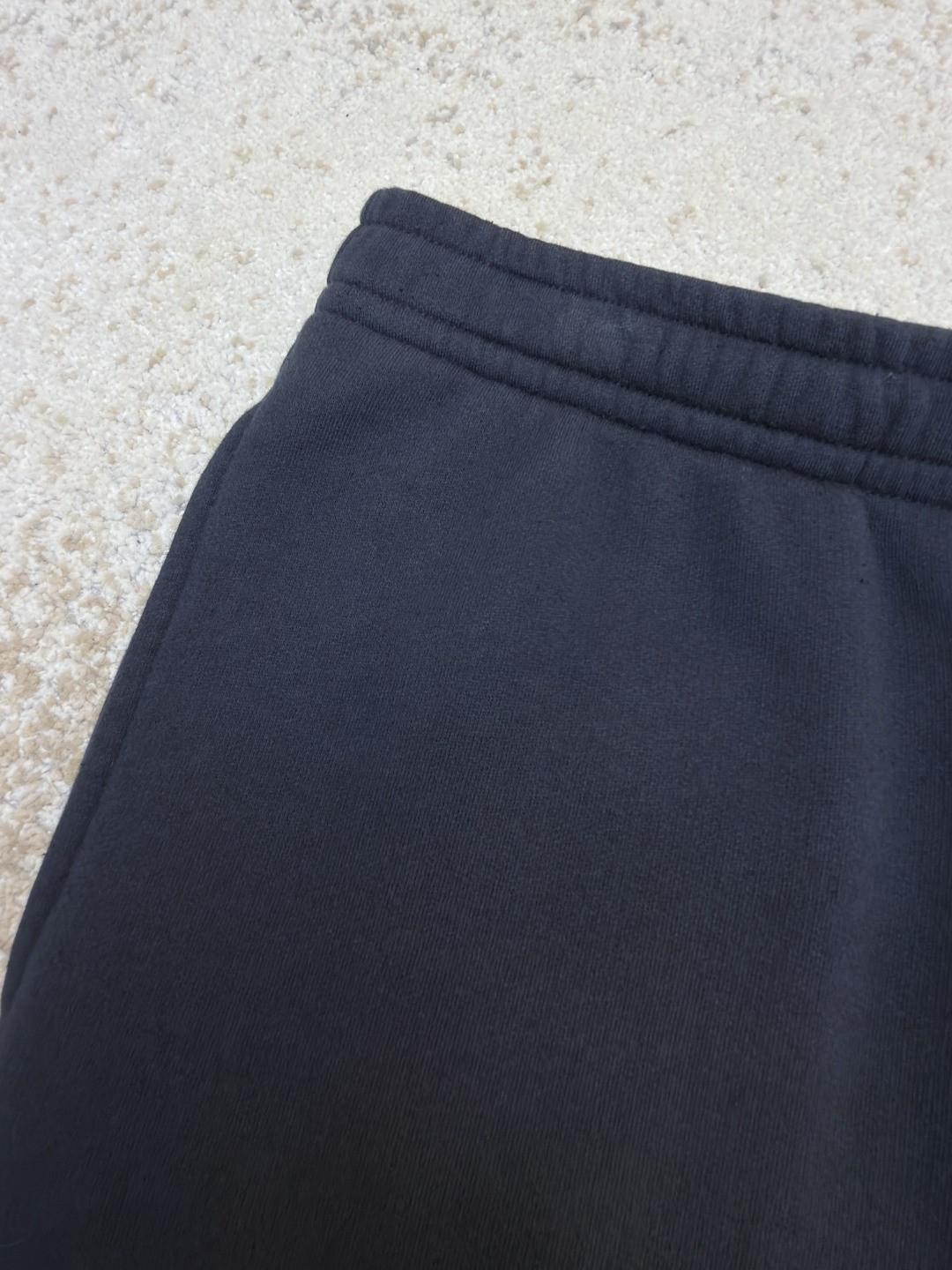 Acne Studios 喷绘复古抓绒松紧腰运动裤 短裤 休闲裤 裤子 黑色 B0 CE0094-BM0