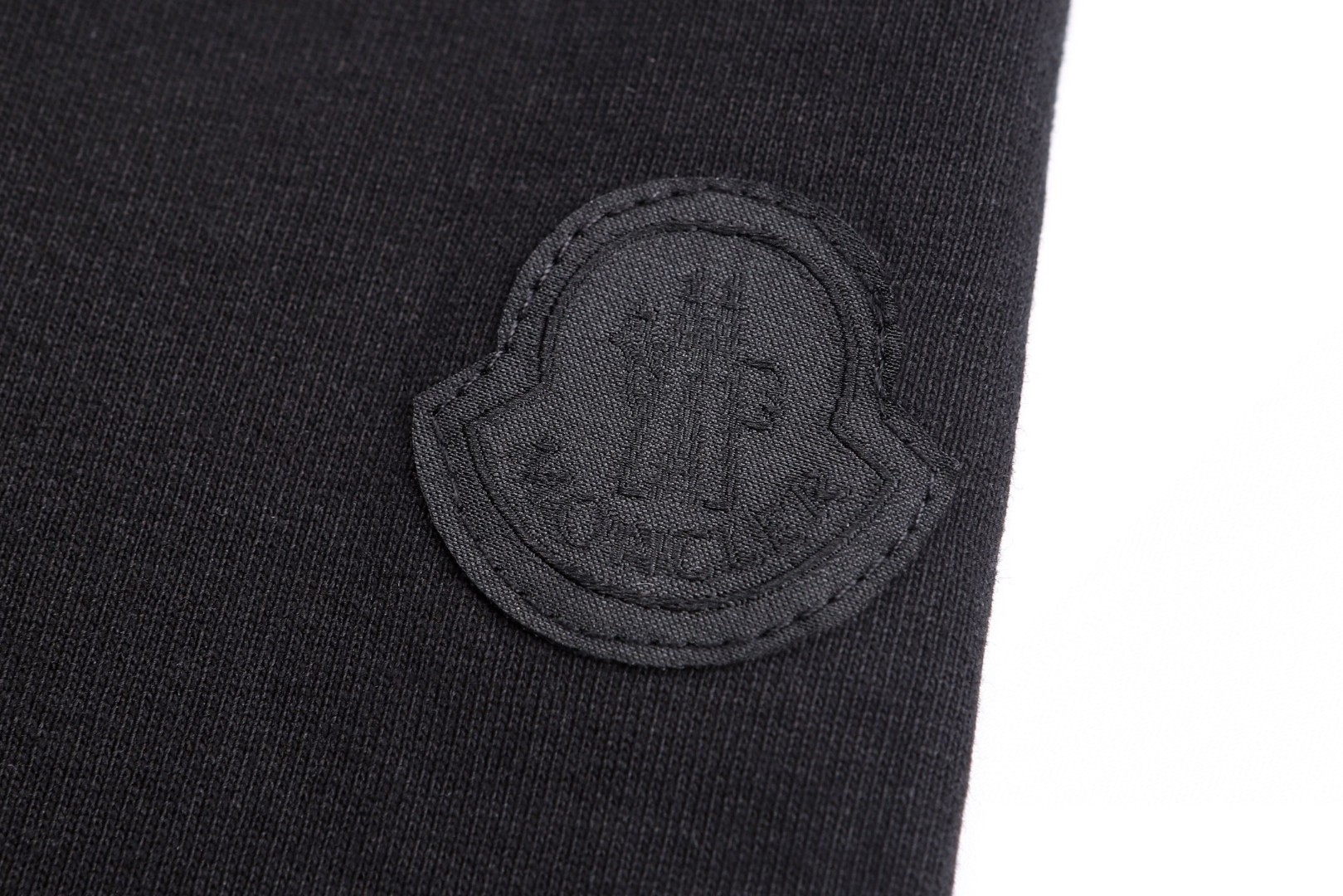 Moncler 蒙口 印花刺绣标识圆领短袖 T恤 夏季 黑色 A0 L10938C0005689AUG999